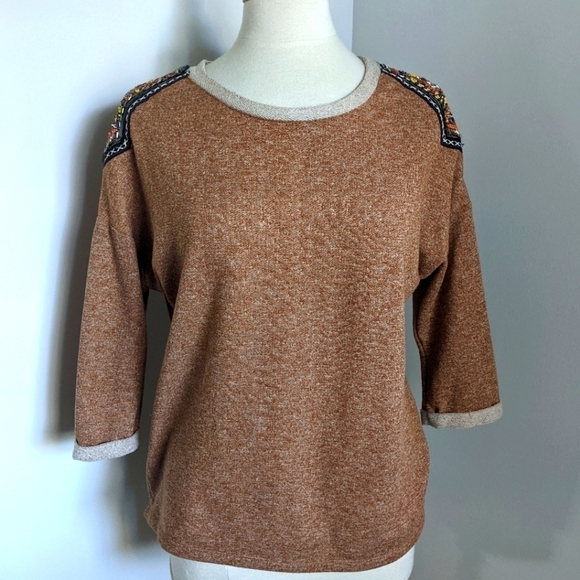 𝅺DAY trip Heathered Tan Boho Beaded Sweatshirt S - Picture 2 of 11